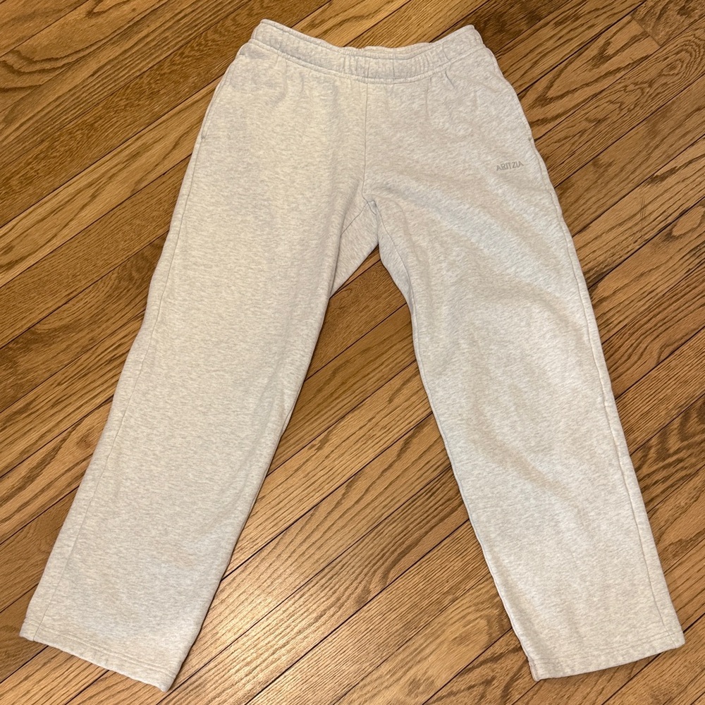 Aritzia sweatpants
